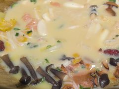 -云中鱼蒸汽石锅鱼(川沙百联店)