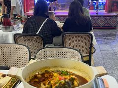 -刘姐啤酒鱼民族演艺餐厅(西街总店)