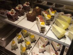 -胖东来生活广场(健康路店)