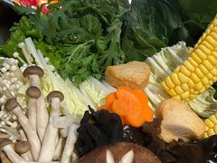 -湊湊火锅·茶憩(南京东路悦荟店)