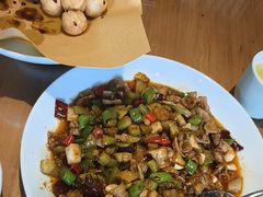 -严记小天府酸菜鱼(西四路店)