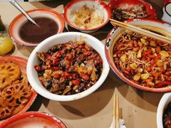 -老三样·旧食新味(绿地店)