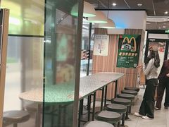 -麦当劳(百联西郊购物中心店)