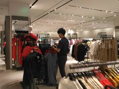 -ZARA(凯德乐峰广场店)