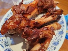 -老天桥酱肉烧饼夹肘子(天桥店)