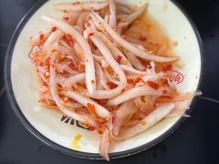 -周良天山牛杂城(天山路总店)