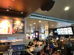 -星巴克(浦东机场T1国际27号口店)