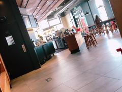 大堂-星巴克(天津工华道智慧山店)