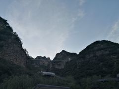 -百里峡七彩艺术小镇