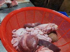 -标记美食新鲜猪杂(兴南大道店)