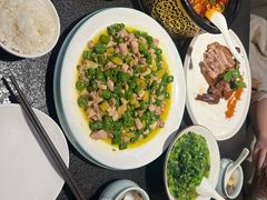 -万重锦·人文川菜馆(骡马市店)