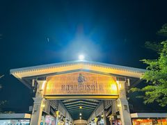 -席娜卡琳火车铁道夜市