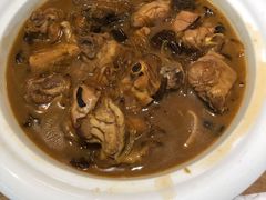 小鸡炖蘑菇-上关雪東北菜(中房金谊店)