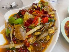 -覃记海鲜美食餐厅