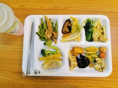 -财经大学学生公寓食堂