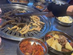 -哈哈碳都·牛肋条无限自助烤肉(台江万达店)