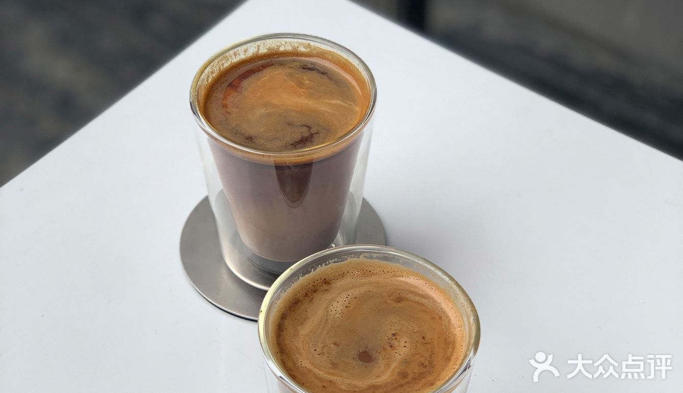 成都探店｜一家超好出片的新店Cure Cafe&Bar