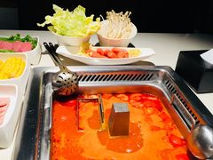 -海底捞火锅鲜切牛肉主题店(长寿路店)