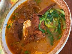 -金杨拉面王小吃面馆·牛三宝面·红烧牛肉粉