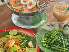 -Kat's Kitchen