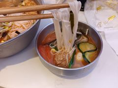 -犟一碗双椒鸡面(得意世界店)