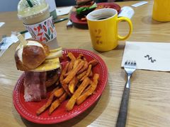 -HELLO 27 意面·沙拉·帕尼尼