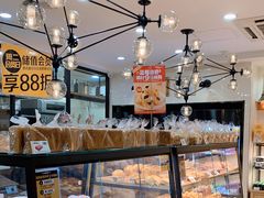 面包甜点陈列柜-味多美蛋糕(欢乐谷店)
