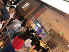 等位区-奈雪的茶(印象城店)