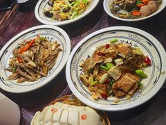 -蓝田九大碗民俗食府(蓝田店)