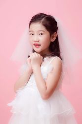 -咔咔儿童摄影馆