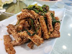 -马尔龙新疆饭店·清真(瑞景店)