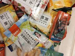 -良品铺子(长和国际店)