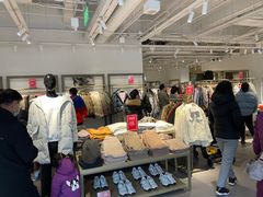 -URBAN REVIVO(北京斯普瑞斯奥特莱斯店)