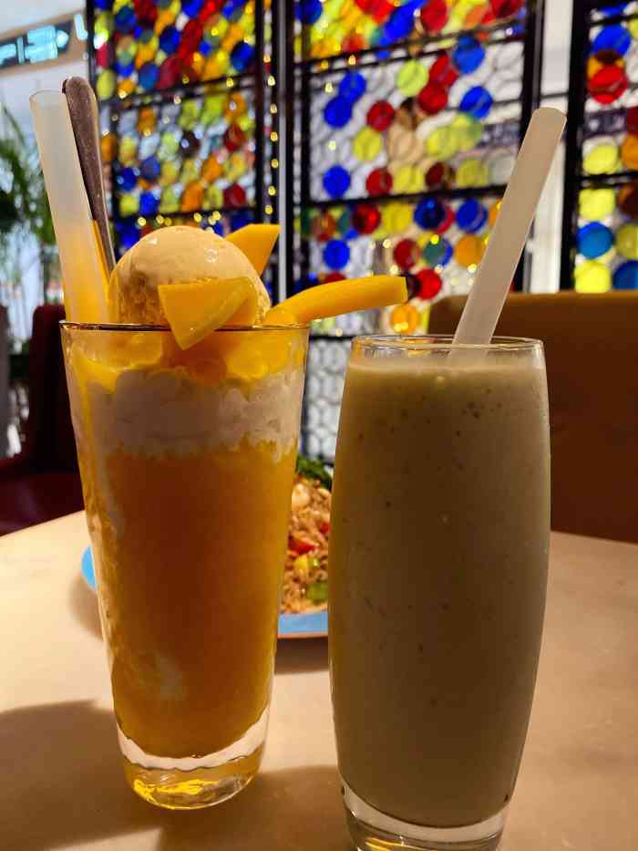 绿茵阁(中华广场店)-"环境好,味道佳,就是价格不亲民.