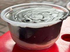 黑芝麻糊拼豆腐花-钟姨糖水(惠城店)