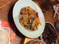 -雀舞云南菜(天津天河城购物中心店)