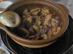 -胡须佬鸡煲四季火锅店(石厦西村直营店)