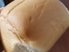 -白玉兰食品甜凤店(合生汇店)