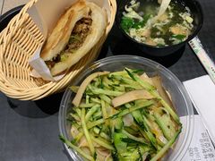 -魏家凉皮(郑州东站店)