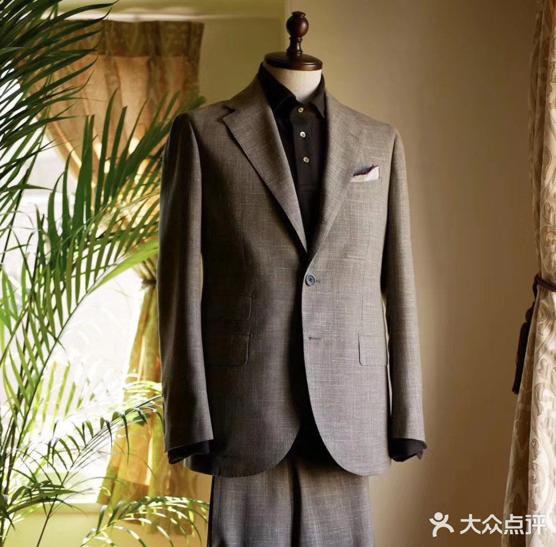 好看的西服并不贵