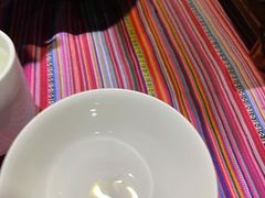 -香巴拉云南餐厅(华莱坞店)