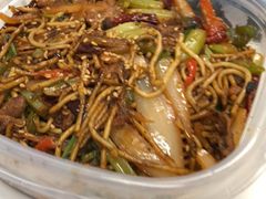 牛肉干煸炒面-董小西的凉皮和椒麻鸡(三元桥店)