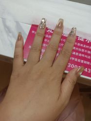 -梵莎美甲美睫