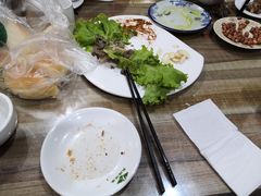 -壹阁胡羊焖饼(特色小吃街店)