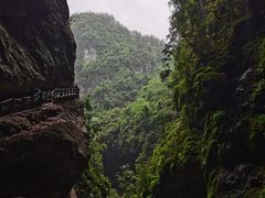-龙水峡地缝景区