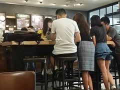 大堂-星巴克臻选(广州东山锦轩店)