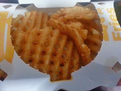 -麦当劳(军博店)