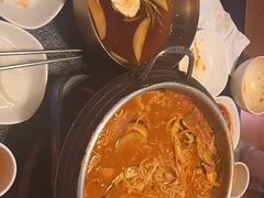 -军硕烤肉·部队火锅(二七万达店)