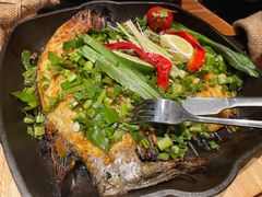 香茅草烤罗非鱼-云海肴·汽锅鸡·云南代表菜(美罗城店)