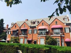 -钟书阁(松江泰晤士小镇店)